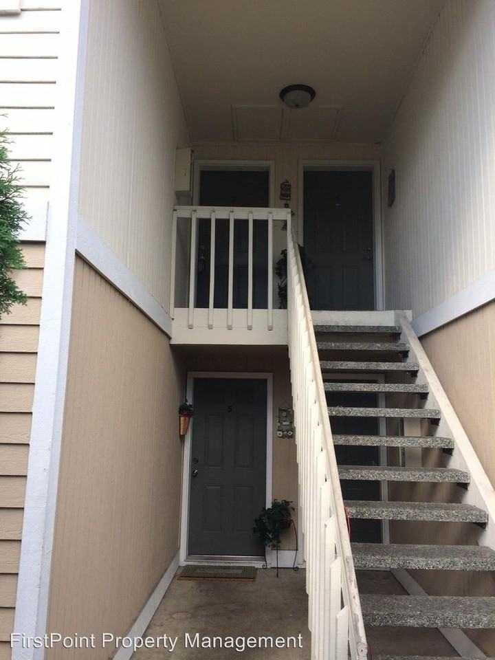 10010 Golden Given Rd E #7 - Photo 2 of 6