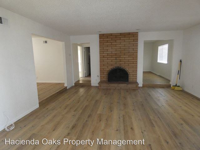 501 N School St - Photo 2 of 10