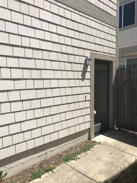 2481 Van Patter Dr - Photo 2 of 11