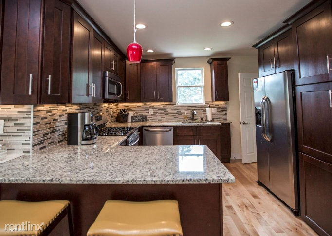219 W 3rd Ave - Photo 3 of 15