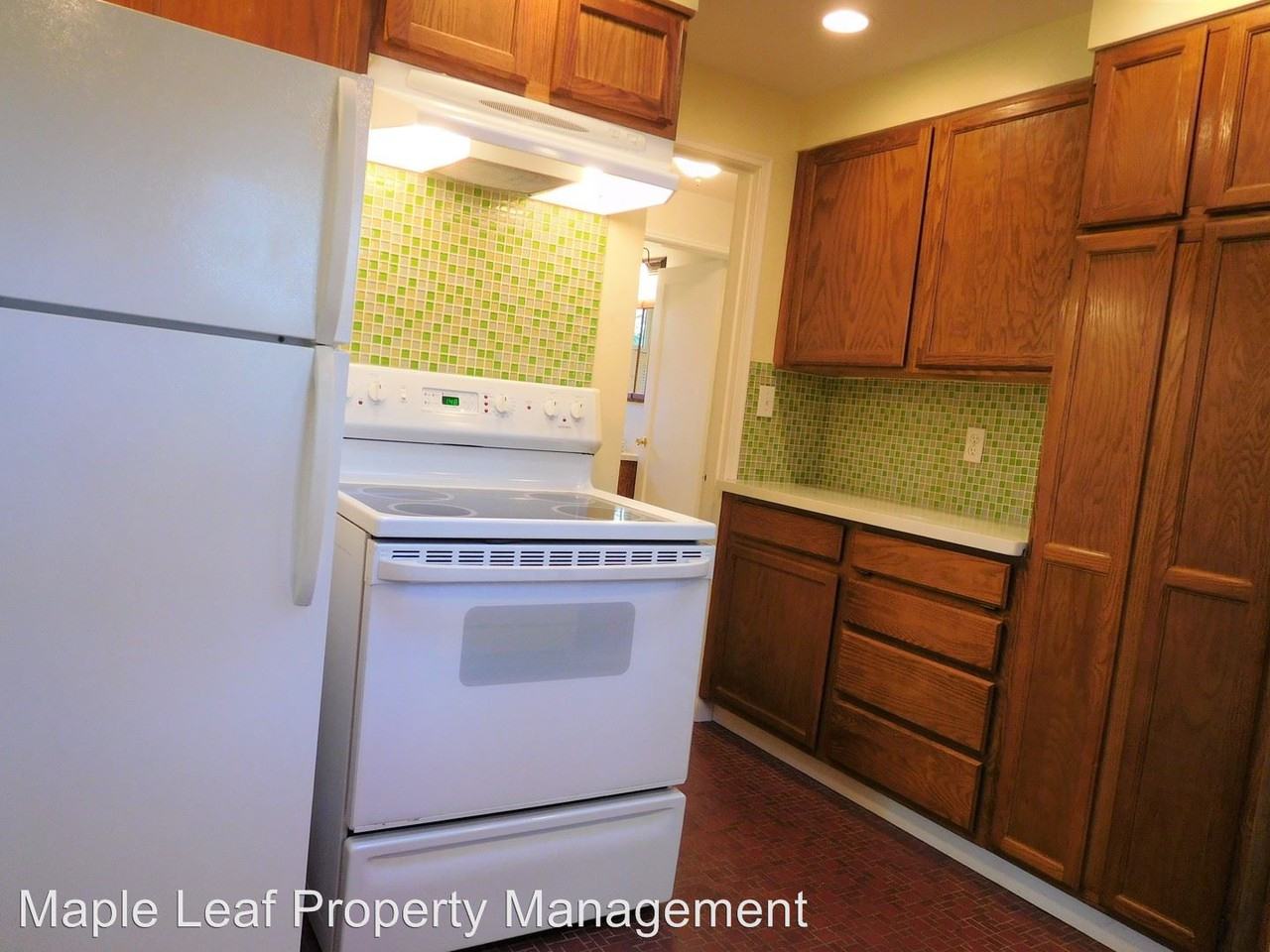 6558 24th Ave NE - Photo 3 of 26