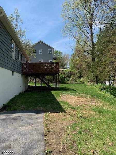 29 Forest Rd - Photo 3 of 12