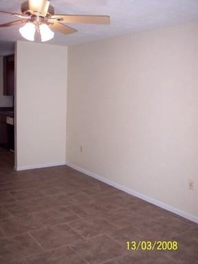 2644 SW 31 Pl - Photo 2 of 7