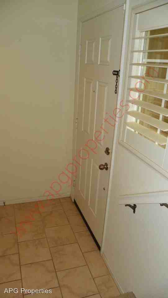 2008 Montilla Dr - Photo 3 of 15