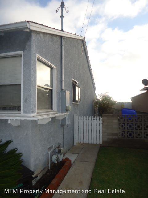 1927 39th St - Photo 2 of 18