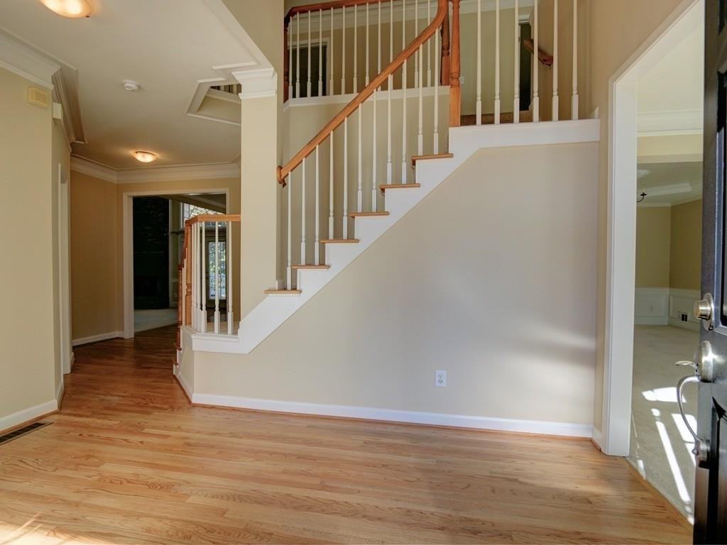 515 Mellbrook Ln - Photo 2 of 40