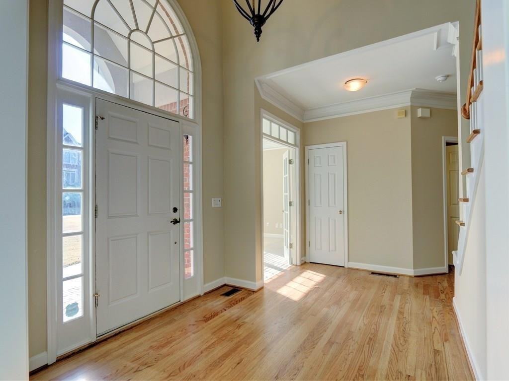 515 Mellbrook Ln - Photo 3 of 40