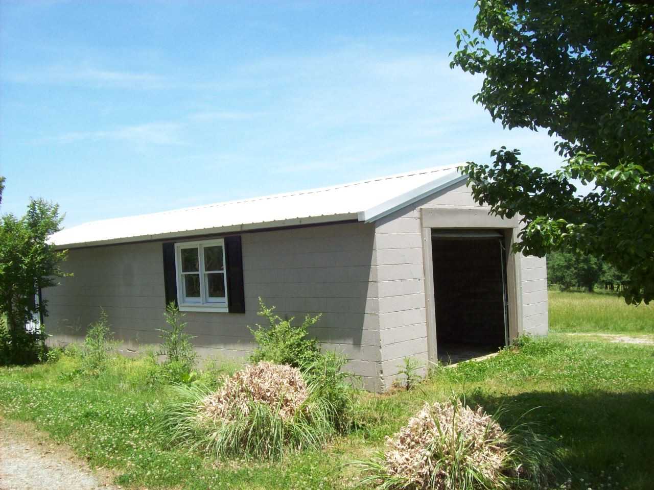 6280 Blenheim Rd - Photo 3 of 26