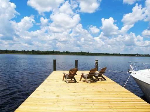 306 Madam Moores Ln - Photo 3 of 16