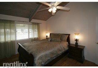 2979 Fireside Dr - Photo 2 of 5