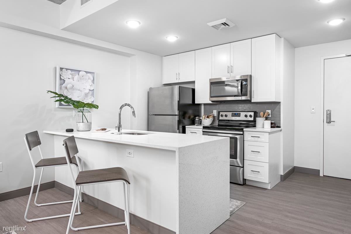 100 South St - Photo 3 of 6