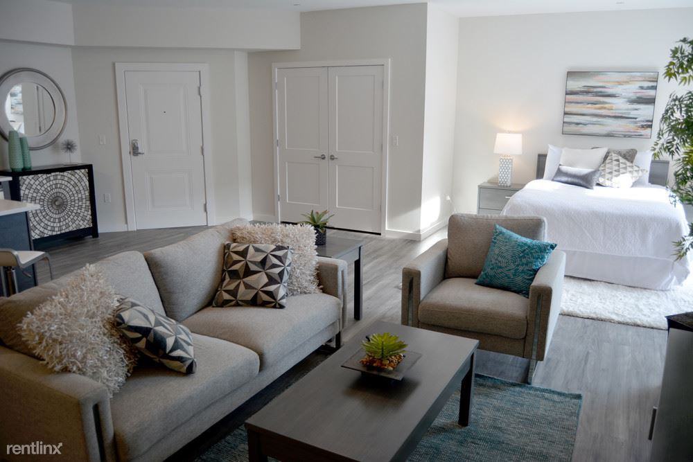 100 Gaspee St - Photo 2 of 9