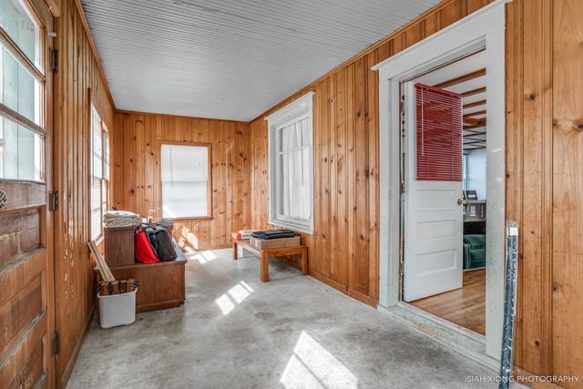 148 S Main St - Photo 3 of 28