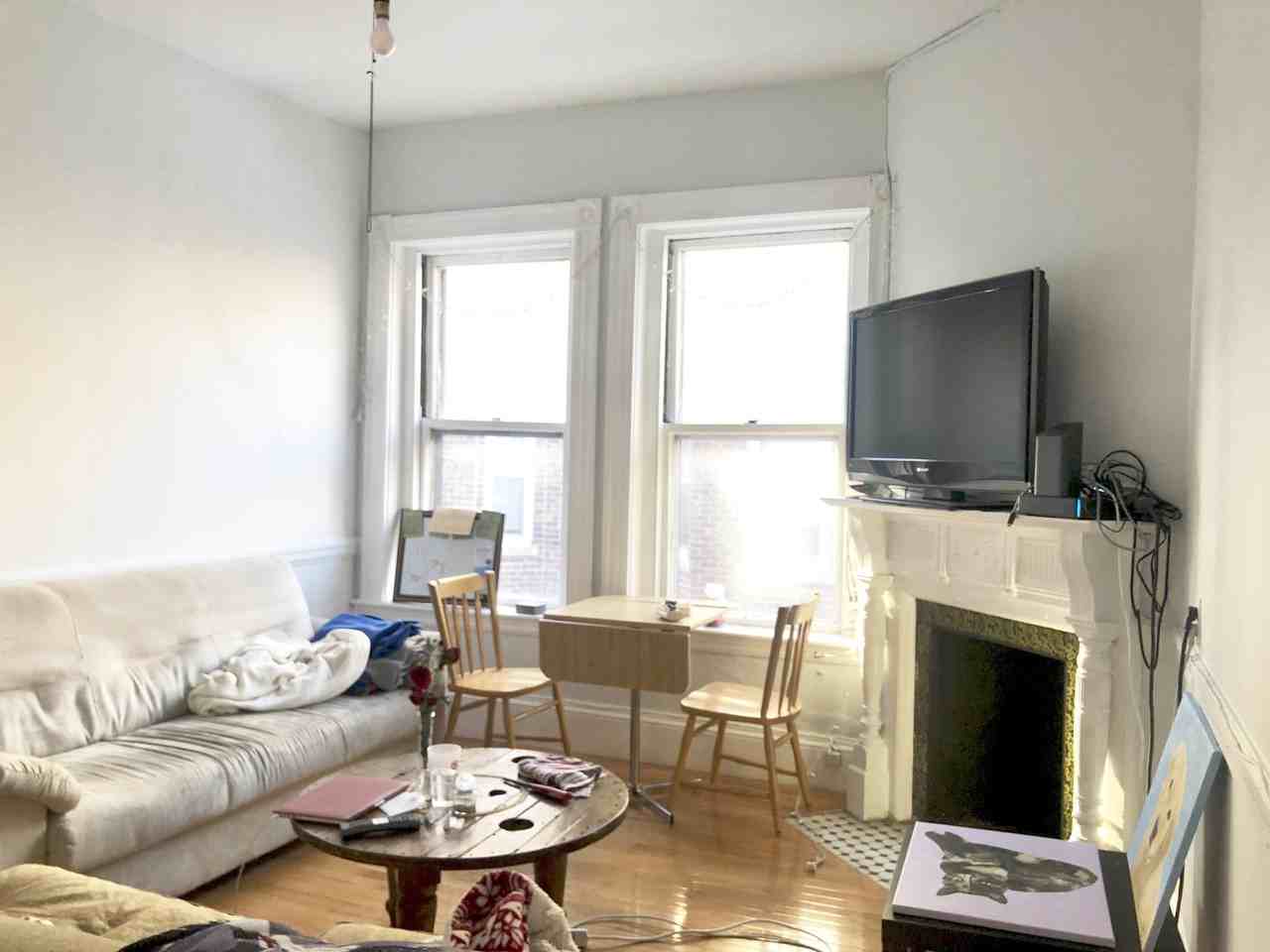 75 Westland Ave #6 - Photo 2 of 10