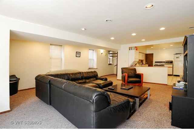 1222 W Diversey Pkwy - Photo 6 of 13