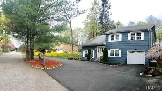 2206 Crompond Rd - Photo 2 of 26