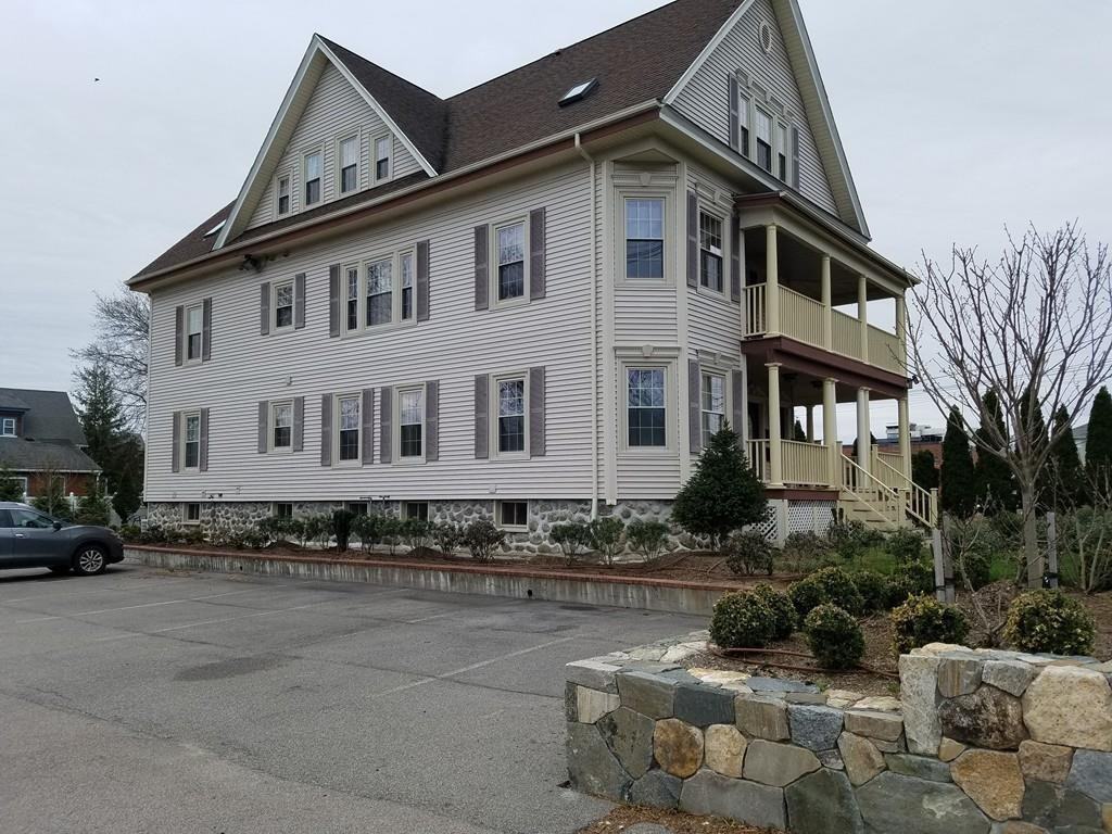 31 W Church St #33 - Photo 3 of 10