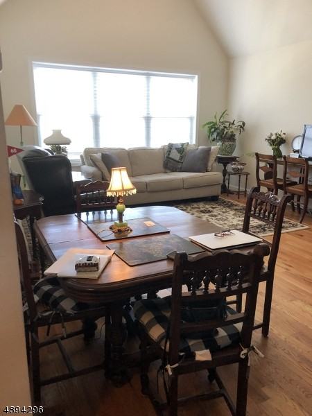 325-331 South Ave Unit 302 #331 - Photo 3 of 8