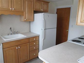 32 Emerson Gardens Rd 32 - Photo 3 of 9