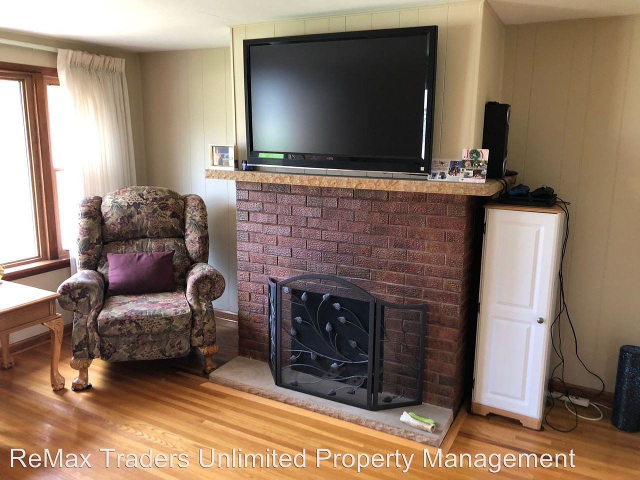 206 Twin Oaks Ct - Photo 2 of 8