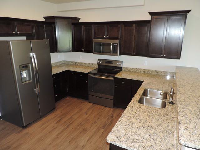 1205 Mary Lane - Photo 3 of 20