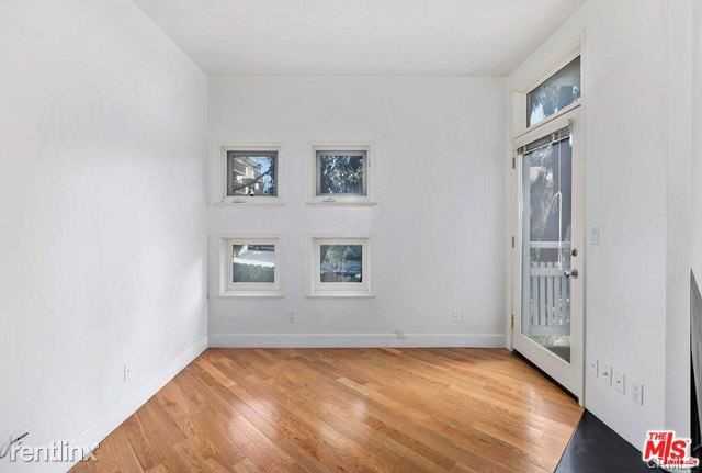 3019 3rd St - Photo 3 of 10
