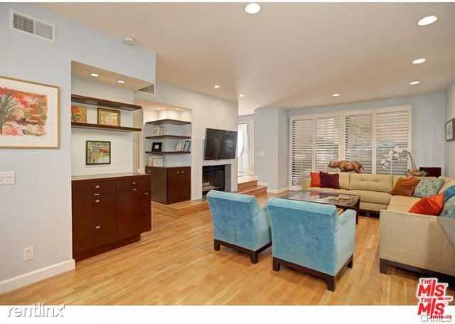 1007 Euclid St - Photo 2 of 10