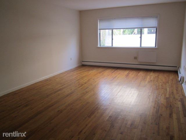 Hope St - Photo 2 of 4