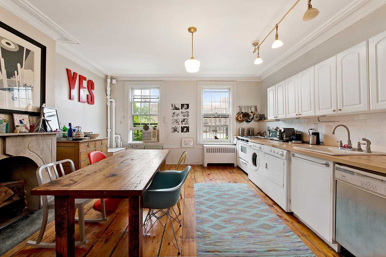 71 Horatio St #2 - Photo 2 of 6