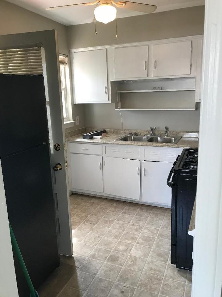 605 Garren Ave - Photo 3 of 4