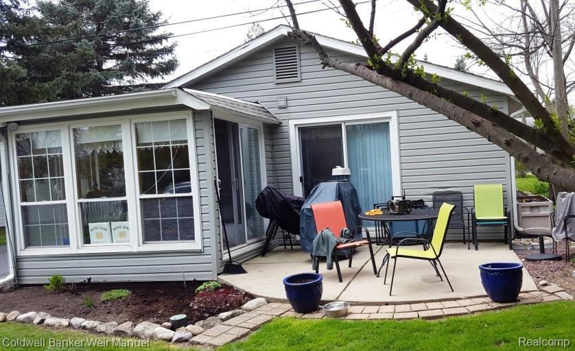 1 N Holcomb Rd #94 - Photo 2 of 3