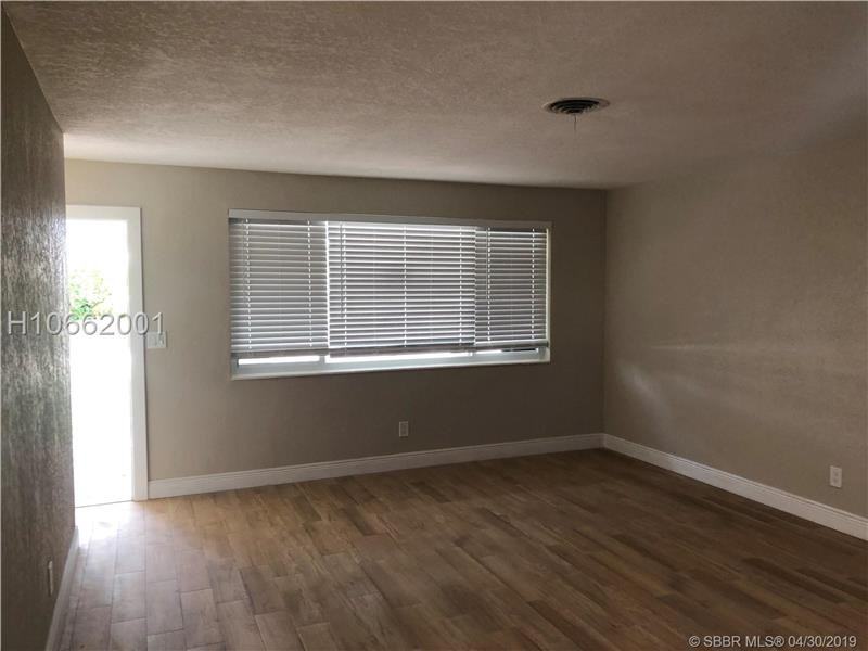 5224 SW 92nd Terrace #5224 - Photo 2 of 10