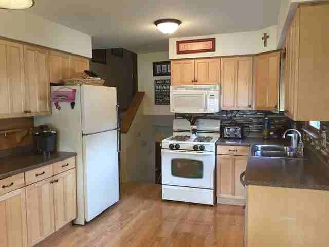 15124 Raday Dr - Photo 3 of 11