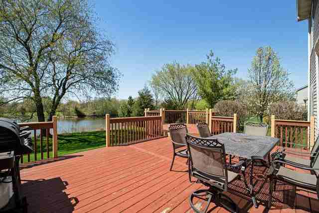 437 S Orchard Dr - Photo 3 of 39