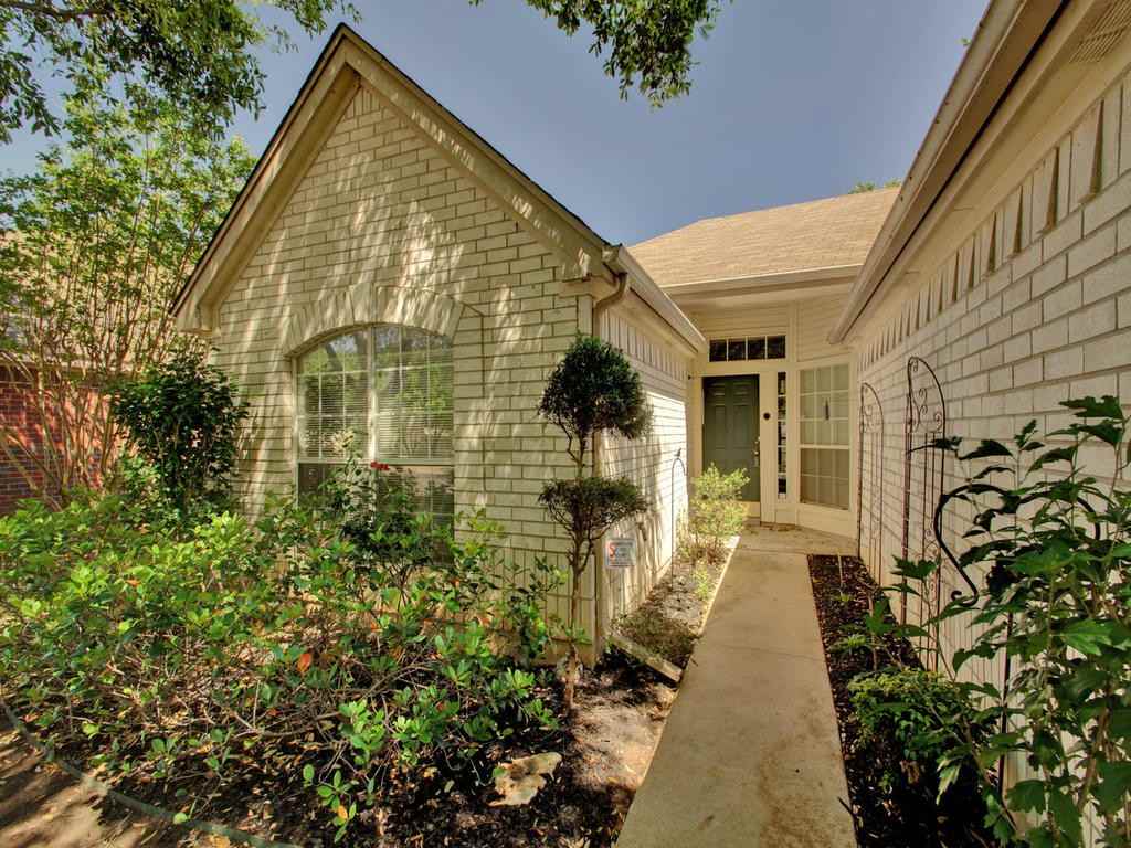 113 Benchmark St - Photo 3 of 33