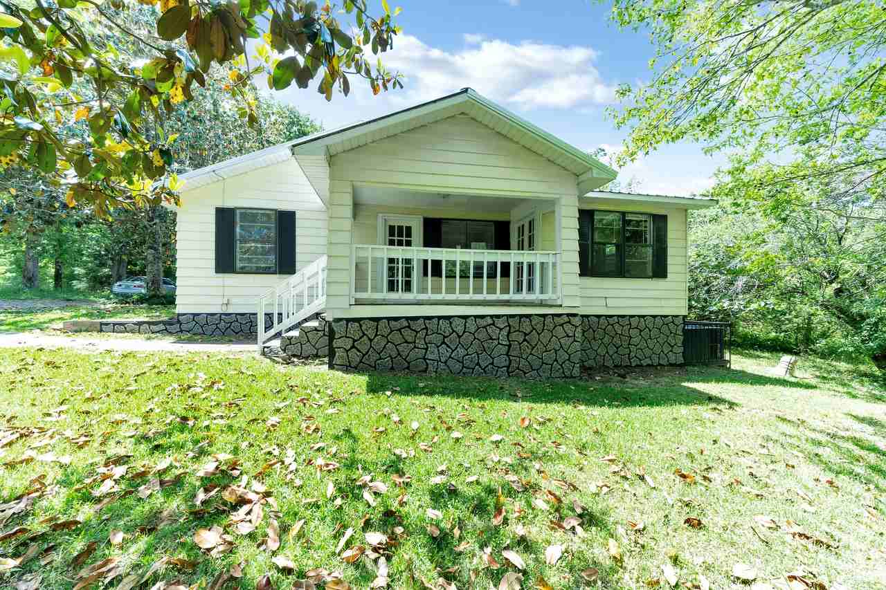 28 Magnolia Way - Photo 2 of 24