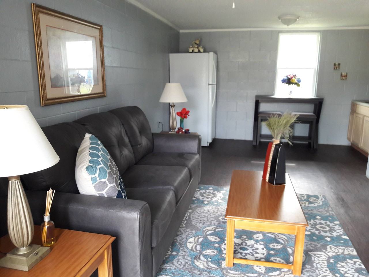 237 Adams Ave #2 - Photo 3 of 4