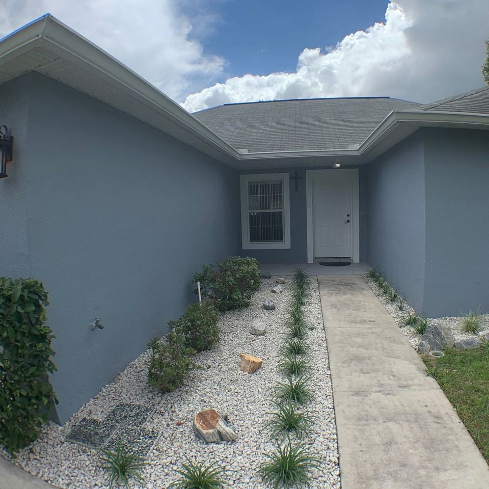 409 N Dixie Dr - Photo 3 of 24