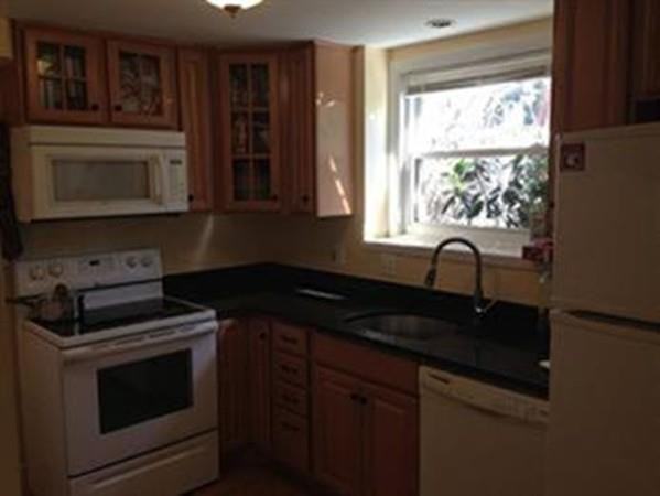 68 Hemlock St #1 - Photo 3 of 7