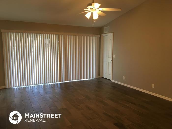 3010 SW 11th Pl - Photo 2 of 16