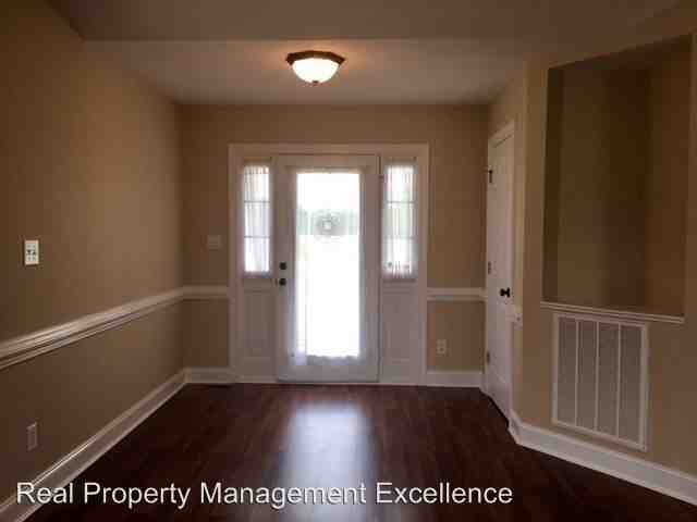 106 Southview Ct. - Photo 3 of 15
