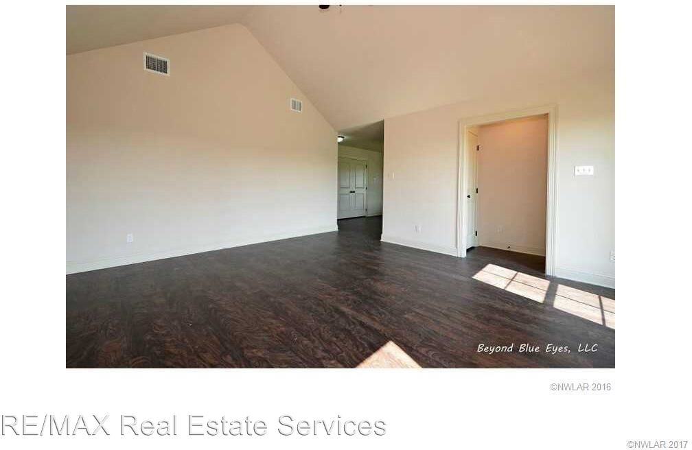 503 Oak Ridge Dr - Photo 3 of 22