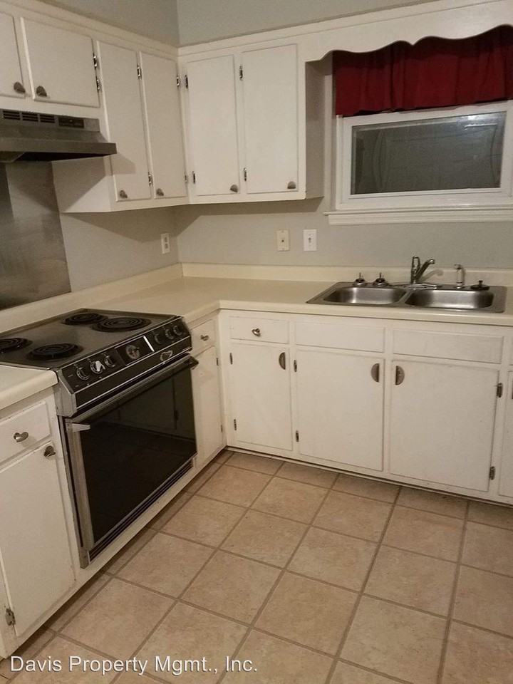 3242 Trails End Ln - Photo 3 of 13