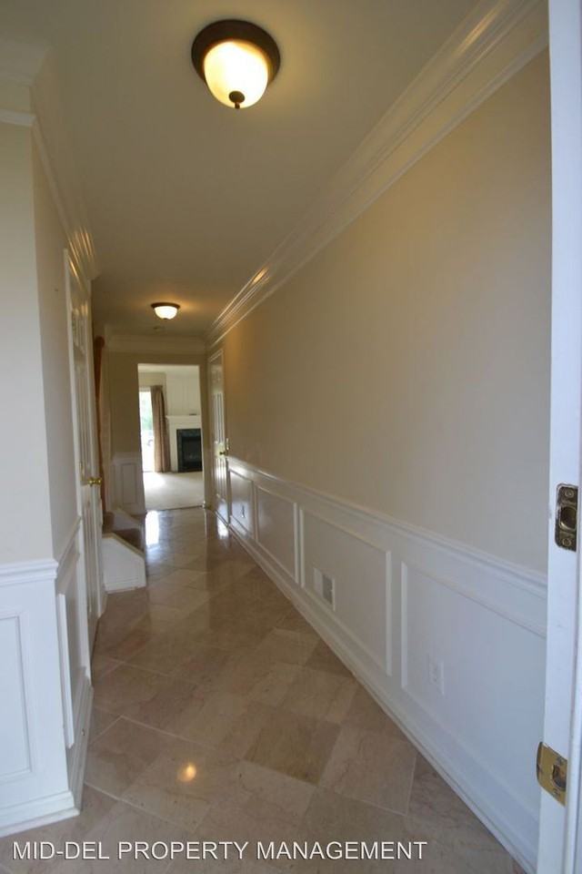 16 Crenshaw Ct - Photo 2 of 14