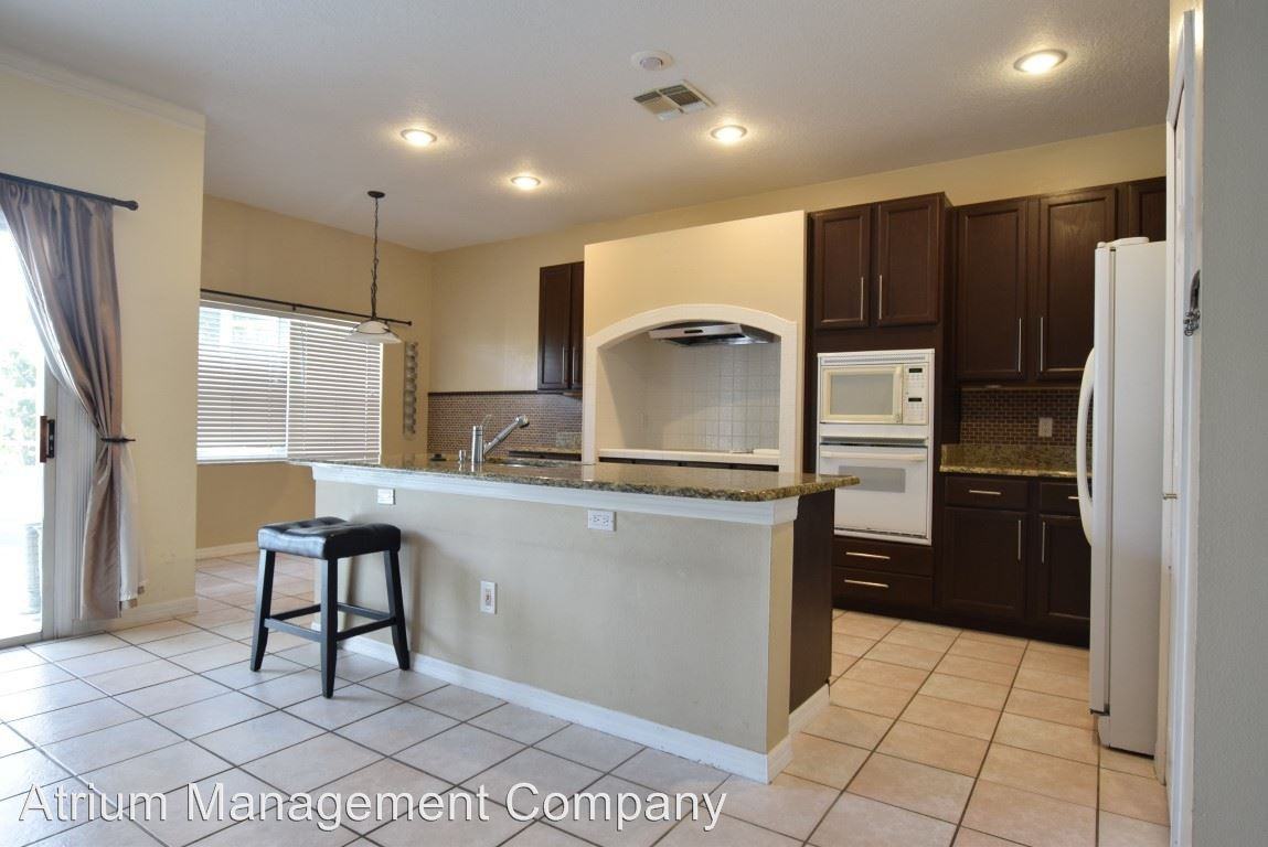 493 Lakepark Trail - Photo 3 of 27