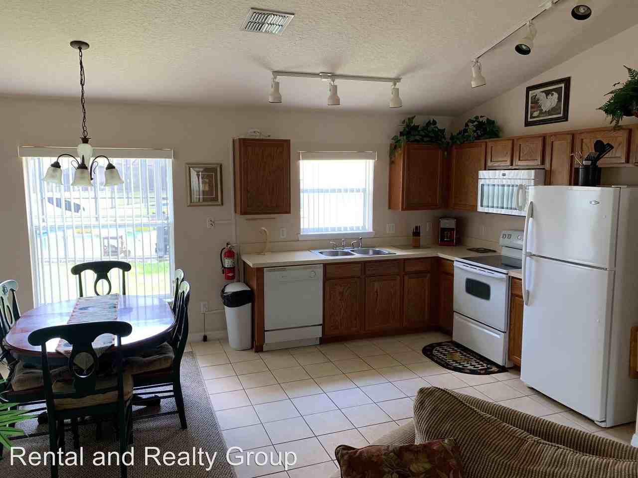 242 Blue Jay Way - Photo 3 of 8