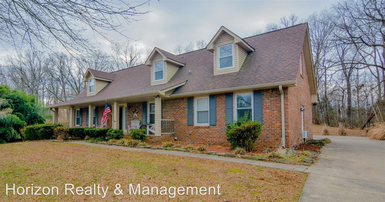 4310 Memory Ln - Photo 2 of 30