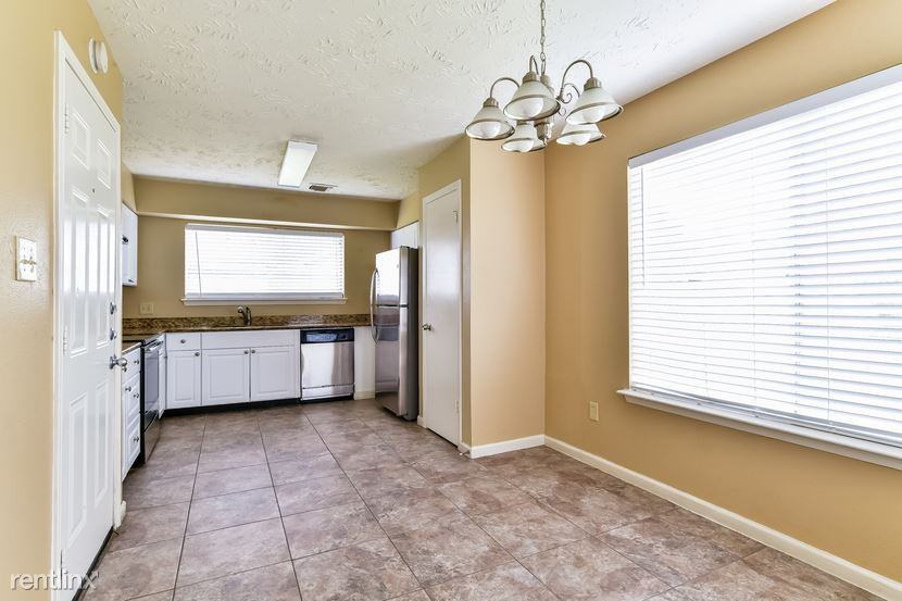 7450 W Fuqua Dr - Photo 3 of 14