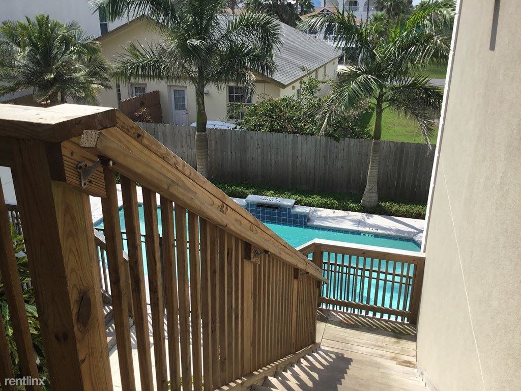 107 E Acapulco St - Photo 3 of 12