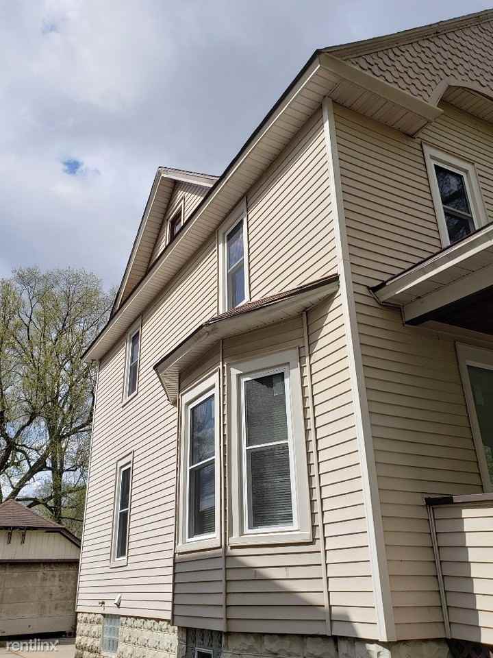 601 William St - Photo 2 of 4